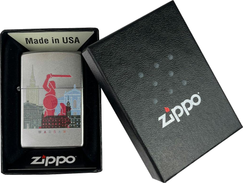Zapalniczka Zippo Warszawa Chrome w pudełku.png