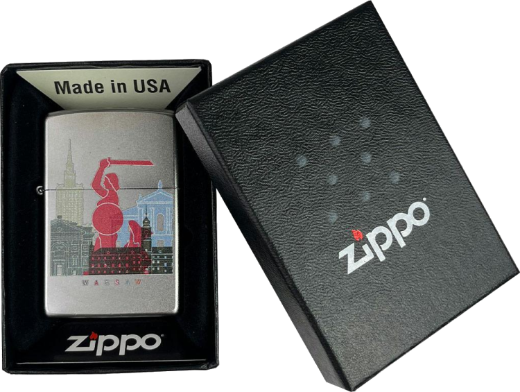 Zapalniczka Zippo Warszawa Chrome w pudełku.png
